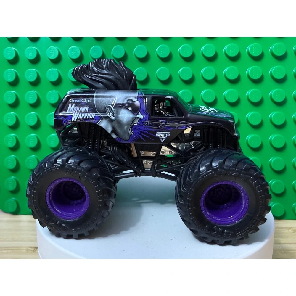 Monster Jam Great Clips Mohawk Warrior 1:64 Die-Cast Truck Black Purple
